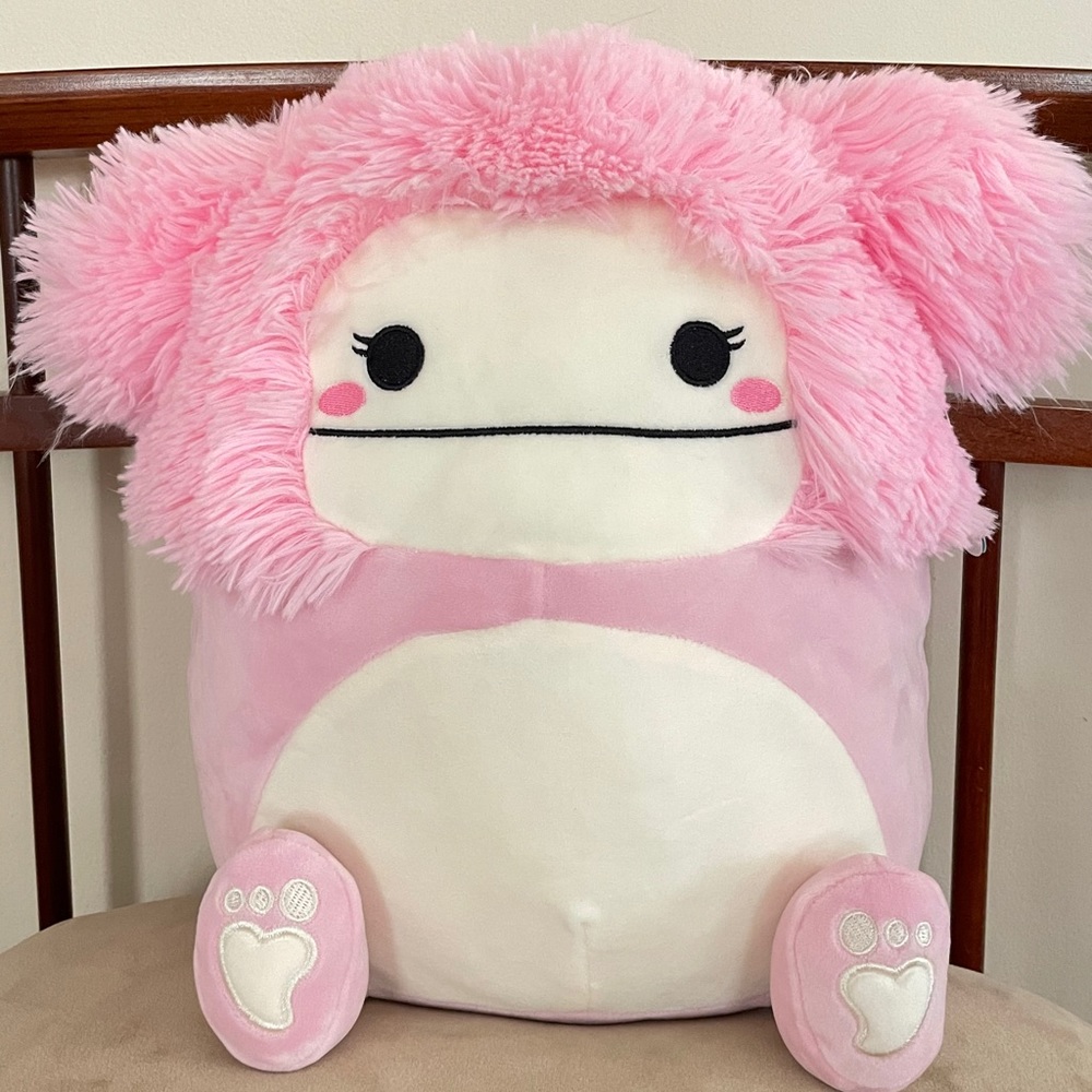 Brina Bigfoot Squishmallow- NWT